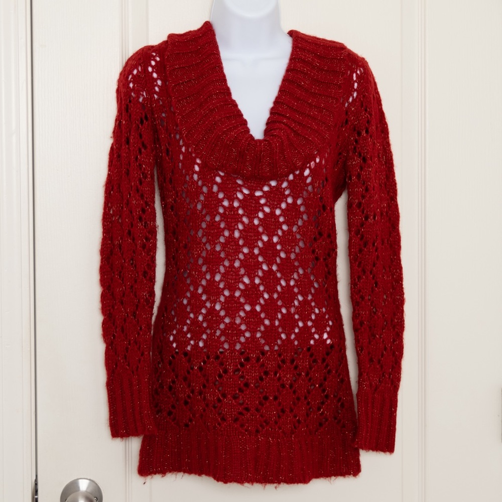 Red knitted long sleeves Sweater